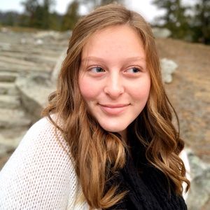 Meet your Posher, Eva